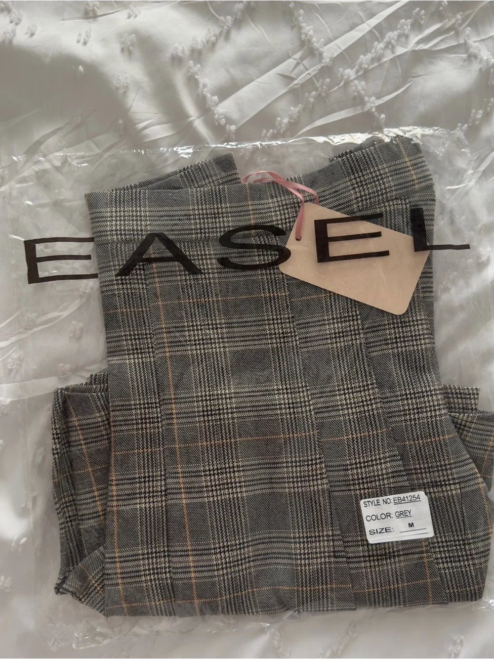 Easel. Plaid Pleated Mini Skirt in Gray and Tan